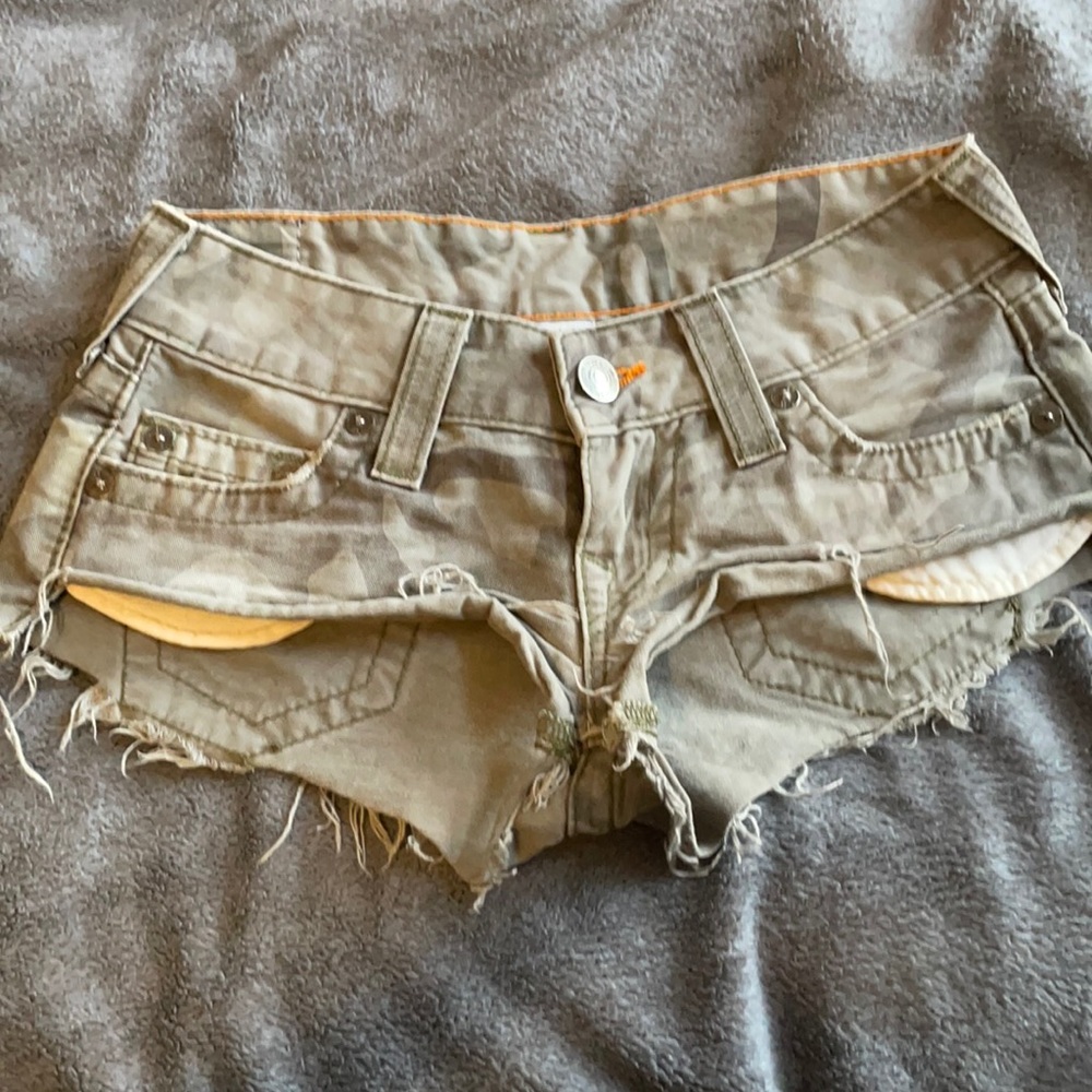 Camo true religion shorts